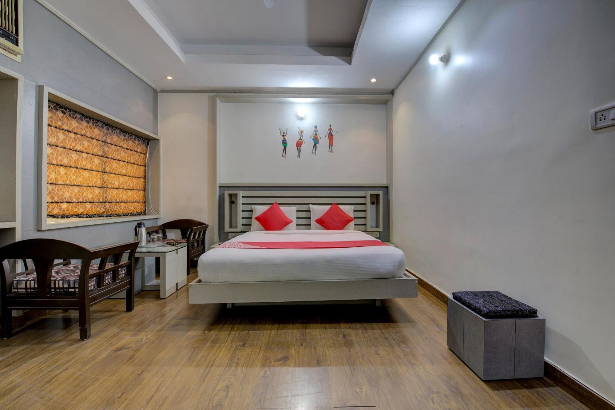 Oyo 1545 Hotel Shivani International Ahmedabad Exterior foto
